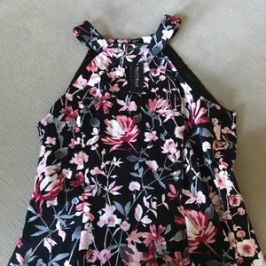 women's sleeveless top